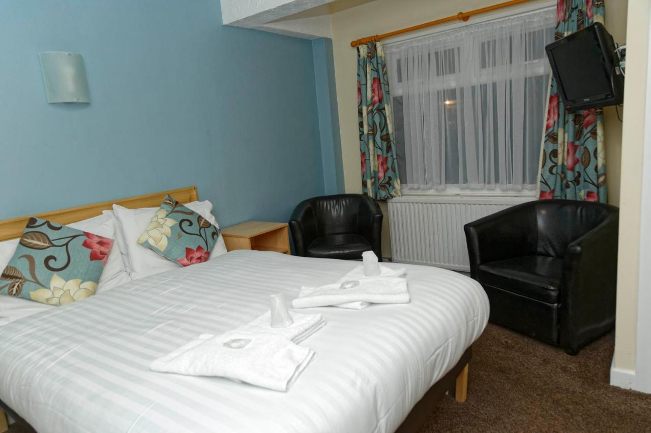 Sand Bay Holiday Village - Adults Only เวสตัน-ซูเปอร์-แมร์ ภายนอก รูปภาพ