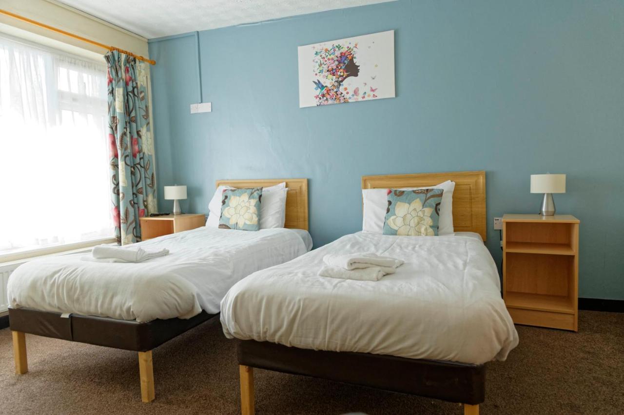 Sand Bay Holiday Village - Adults Only เวสตัน-ซูเปอร์-แมร์ ภายนอก รูปภาพ