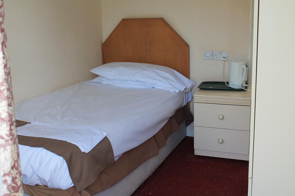 Sand Bay Holiday Village - Adults Only เวสตัน-ซูเปอร์-แมร์ ภายนอก รูปภาพ